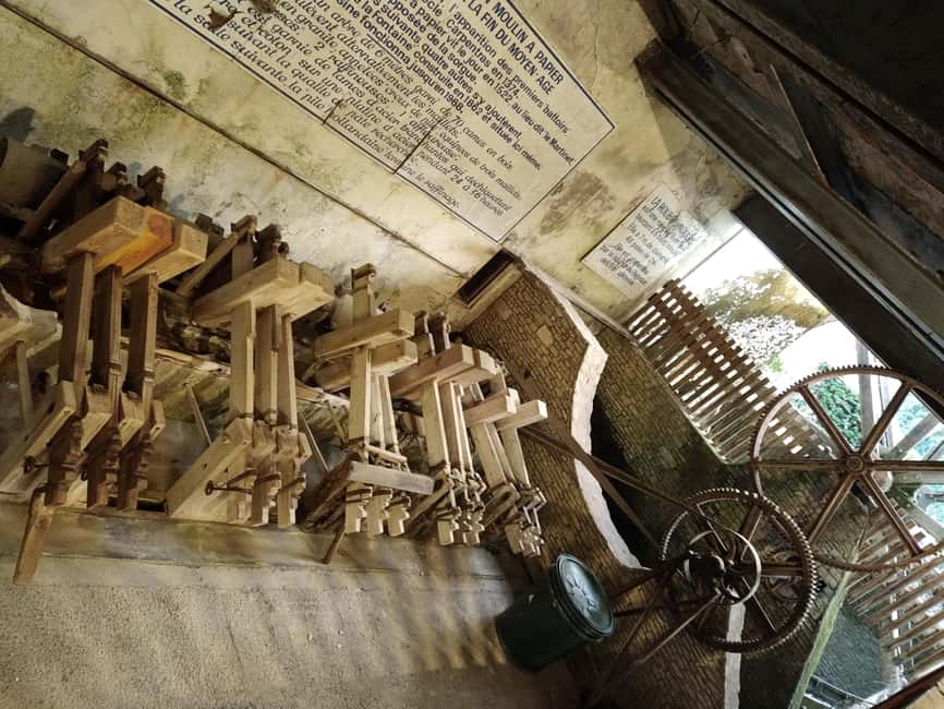 departing from Avignon, charming provence tour - Departure and Meet-up at Avignon’s Office de Tourisme