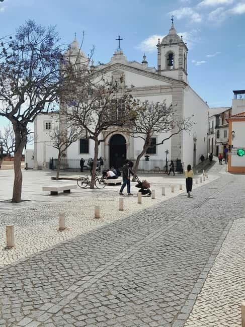 Dicover The Algarve Region and The Local Gastranomy - The Value of an Authentic Algarve Experience