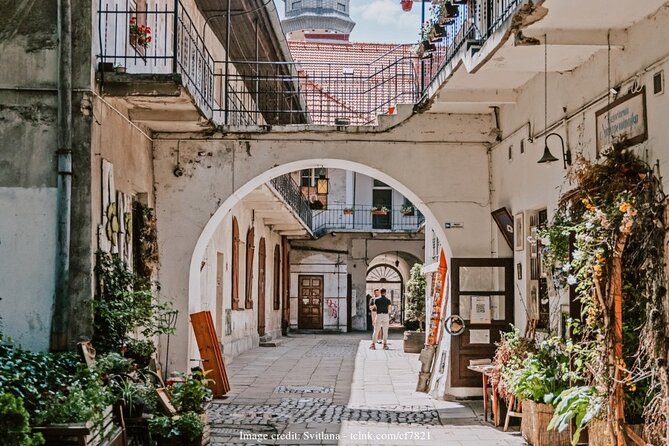 Discover Krakow's Jewish Heritage: Private Walking Tour - Visiting the Old Synagogue and Remuh Synagogue