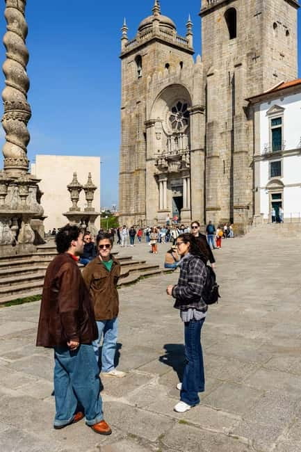 Discover Porto's Historical Roots Walking Tour - Exploring Porto’s Jewish Heritage and Legacy