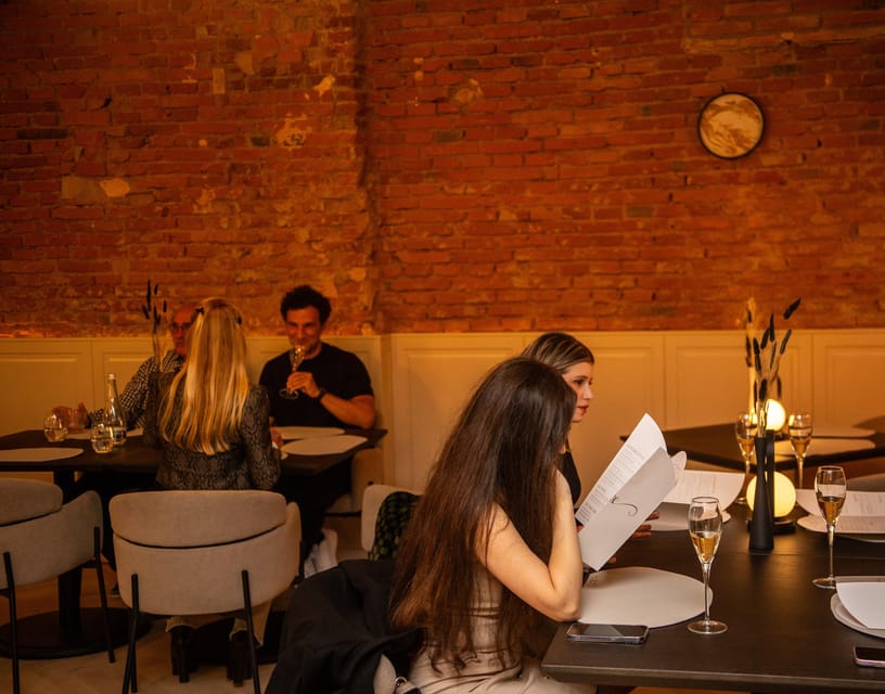 Discover Romanias Wine Heritage in Brasovs Historic Center - Brasov’s Historic Center as the Perfect Setting for Wine Tasting