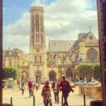 Discover The Best Of Paris In 3 Hours - Discovering the Medieval Castle Behind Louvre