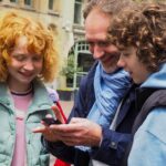 Discover the secrets of Brussels while playing - Engaging Challenges Delivered by a Virtual Character