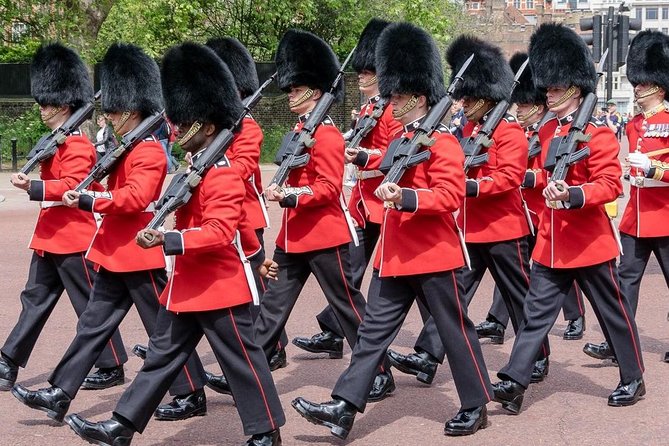 Discover the Secrets of Whitehall - Exploring Whitehall: The Heart of British Government and Royal Power