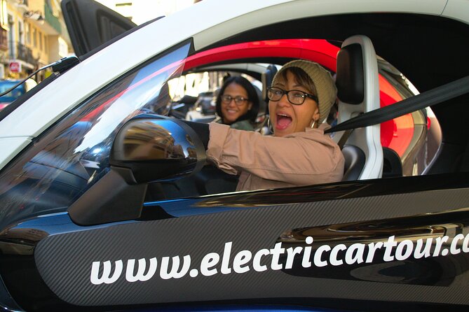 Discover the Treasure Cave: Unique Electric Car Tour in Málaga - Walking Through Málaga’s Cultural Heart
