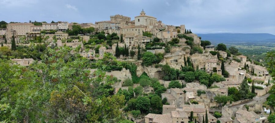 Discover the village of Luberon from Aix en Provence - Exploring Lourmarin: A Provençal Delight