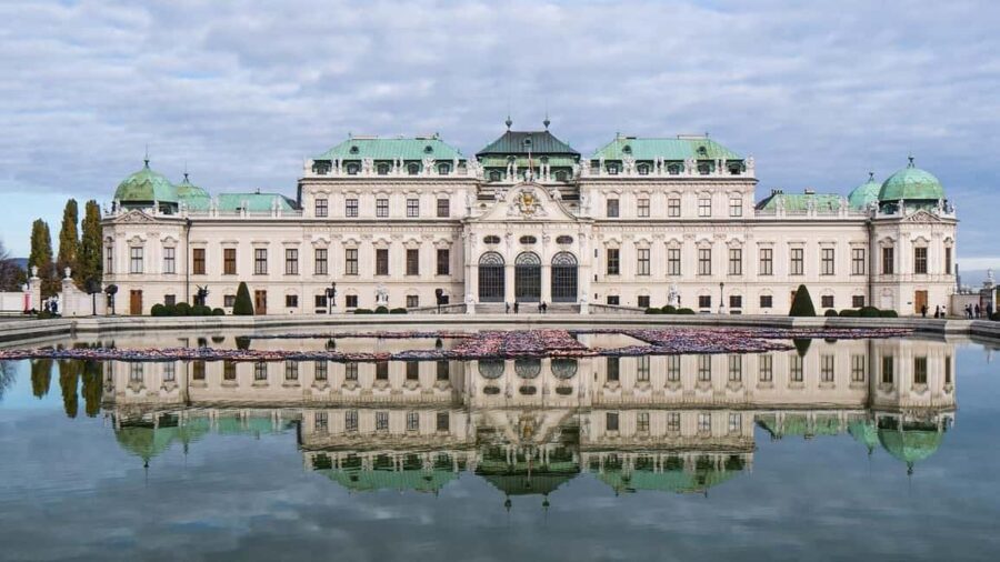 Discover Viennas Landmarks on a Private Express Tour - Starting at Vienna’s Historic Hofburg Palace
