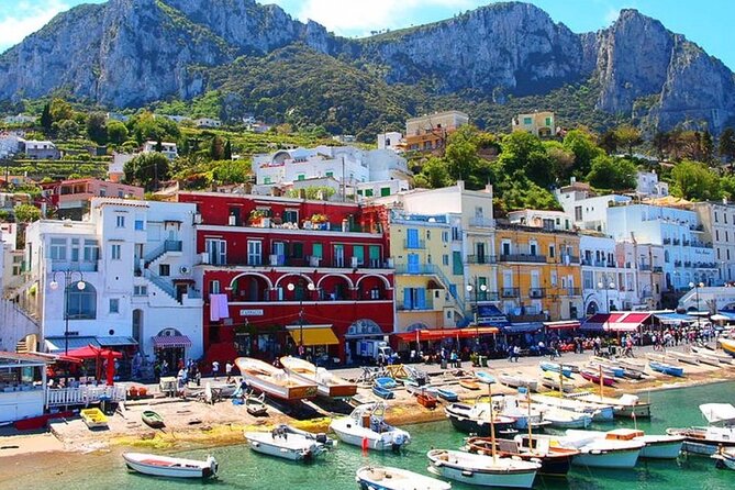 Discovering Capri in one day - From Anacapri to Capri: The Scenic Bus Ride and Cultural Stops