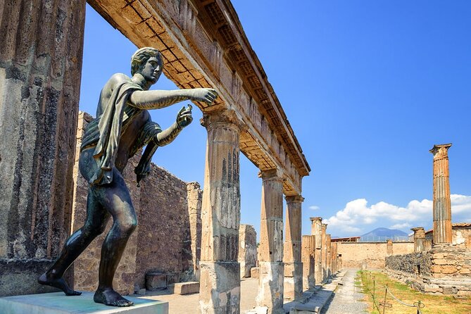 Discovering Pompeii and Herculaneum - VIP Tour with Lunch - Exploring Pompeii’s Archaeological Park