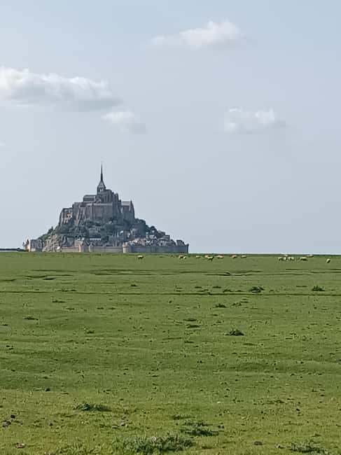 Discovering the Mont Saint Michel - Visiting the Village of Mont Saint Michel