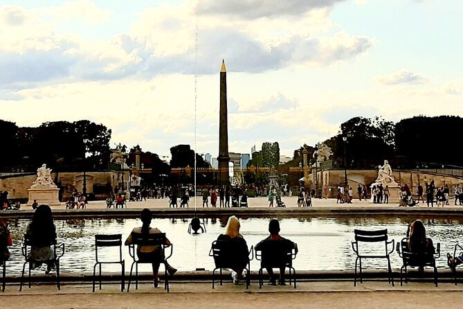 Drawing workshop/creative notebook & cultural walk in the Tuileries - Drawing in the Tuileries Garden