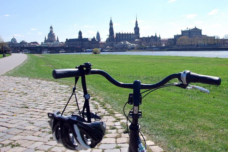Dresden: Guided City Tour by Bike - Visiting Dresden Frauenkirche: A Key Landmark