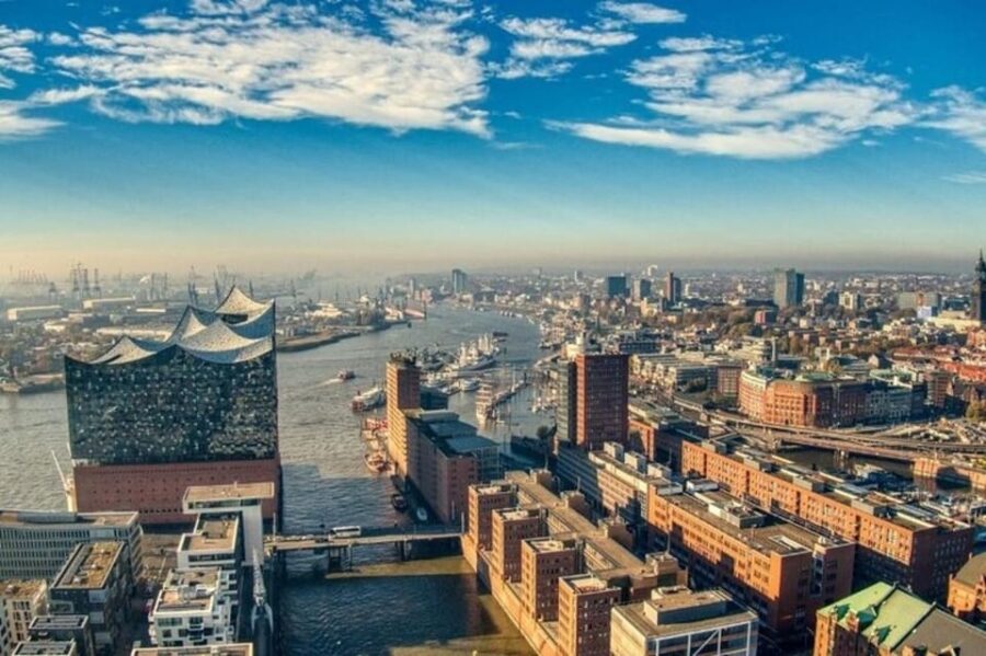 Dresden Must-See Attractions Walking Tour With A Pro Guide - The Tour Starts in Dresden’s Innere District