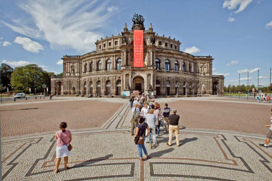 Dresden: Semperoper and Old Town Tour - Exploring Dresdens Old Town on Foot