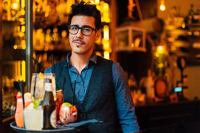 Drinks & Bites in Milan Private Tour - The Start at Colonne di San Lorenzo with Prosecco