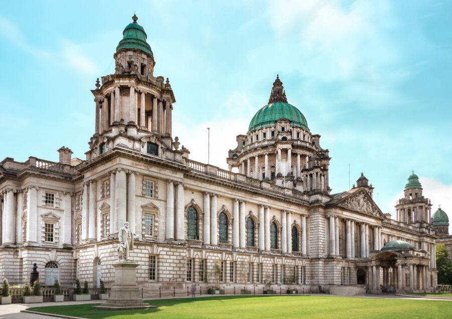 Dublin: Giants Causeway, Dark Hedges, Dunluce & Belfast Tour - Exploring Dunluce Castles Picturesque Ruins