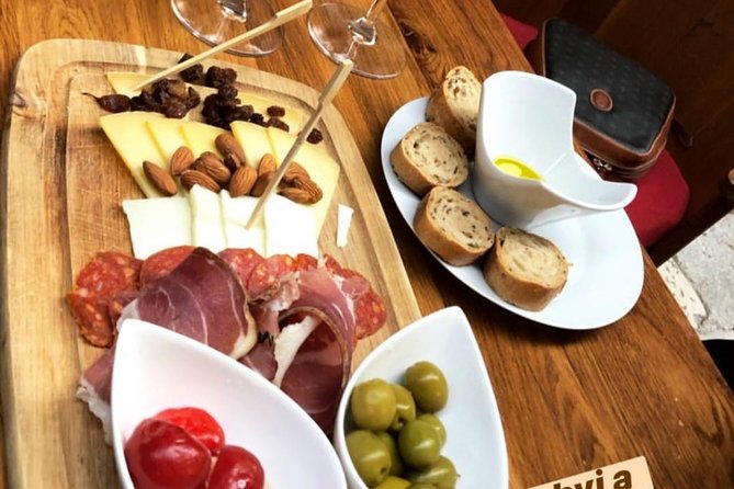 Dubrovnik by Night, History, Wine & Bites - The Significance of Dubrovnik’s Architectural Highlights