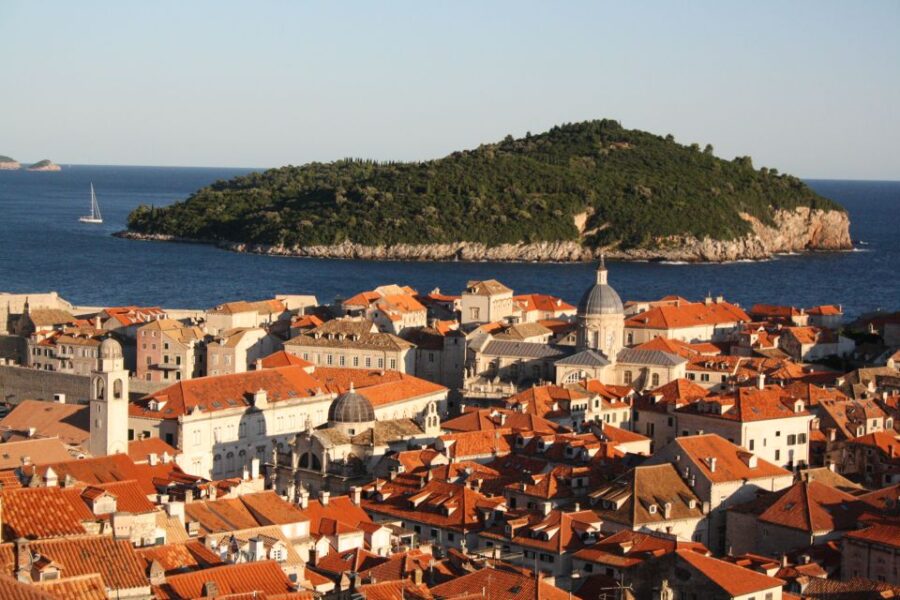Dubrovnik: City Walls Private Guided Walking Tour - Exploring the Dubrovnik City Walls