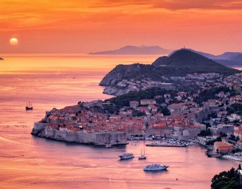 Dubrovnik: Golden Hour Sunset Cruise - Meeting Point and Departure in Dubrovniks Old Town