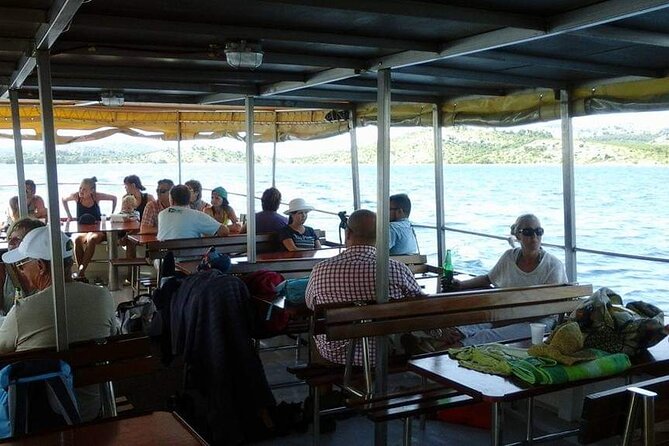 Dubrovnik Islands Boat Tour with Lunch and Unlimited Drinks - Starting the Day: Convenient Pickup and Modern Boat Setup