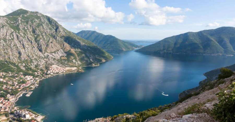 Dubrovnik: Montenegro Day Trip by Bus and Boat - Starting from Dubrovnik: Pickup and Transfer Details