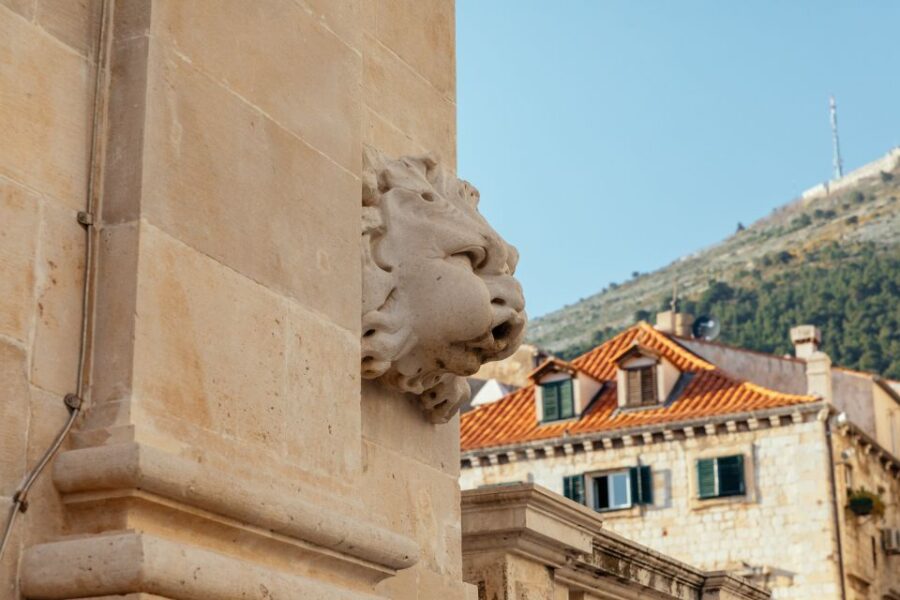 Dubrovnik: Private Family Friendly City Tour with Guide - Visiting Dubrovnik’s Main Highlights: Stradun and Pile Gate