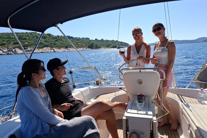 Dubrovnik: Private Sunset tour on a yacht around Dubrovnik - The Scenic Route: Elafiti Islands and Dubrovnik Walls