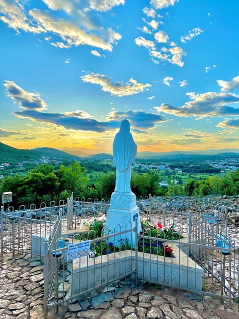 Dubrovnik: Private Tour to Meugorje and Kravice Waterfalls - Visiting Medjugorje: A Spiritual Destination