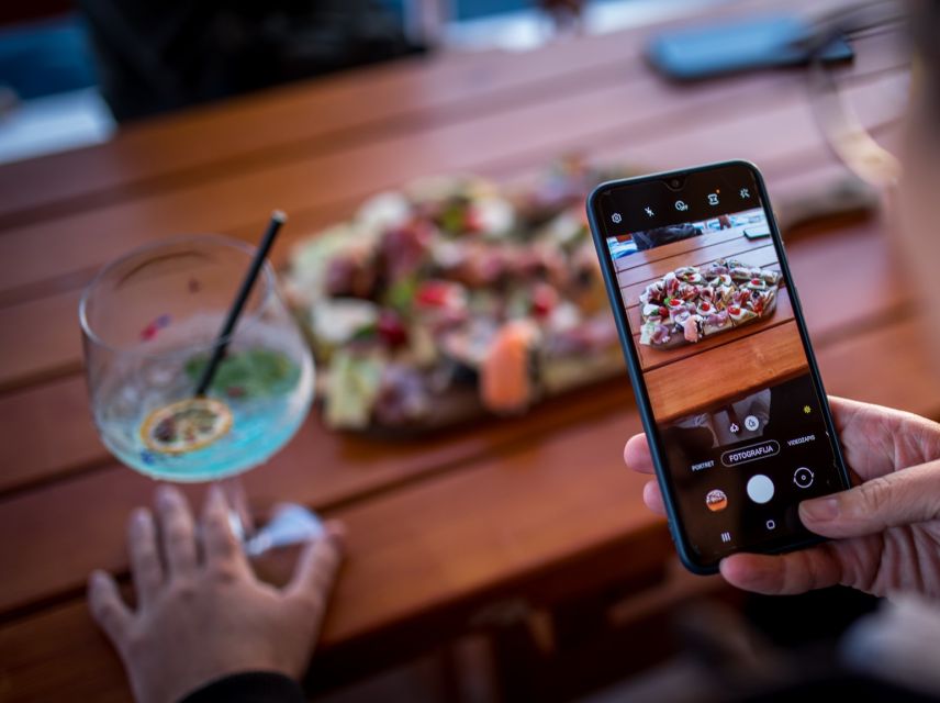 Dubrovnik: Sunset Dinner Cruise around the Old Town - Starting Point at Dubrovnik’s Old Port with Slavija