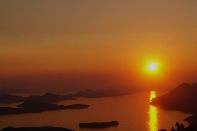 Dubrovnik Sunset Tour with Scenic Views and Local Wine - The Old Town and Dubrovnik’s Historic Panorama