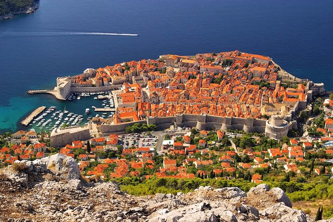 Dubrovnik tour from Split - The Nearby Peljeac Peninsula and Ston