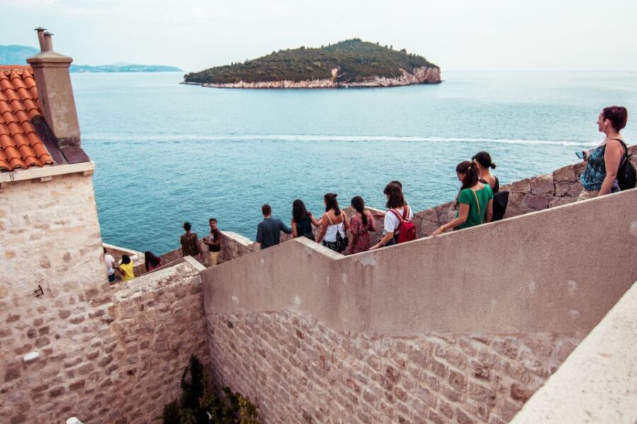 Dubrovnik: Walls and Wars Walking Tour - Insights from a Licensed Guide on Dubrovnik’s Defenses