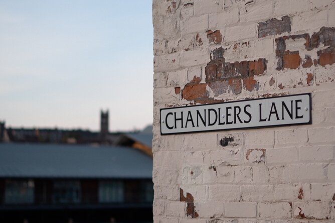 Dundee Tour App, Hidden Gems Game and Big Britain Quiz (1 Day Pass) UK - Dundee Tour App and Treasure Hunt: Your Digital Guide