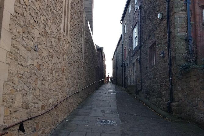 Durham City Walking Tour - Visiting Durham Cathedral and Durham Castle