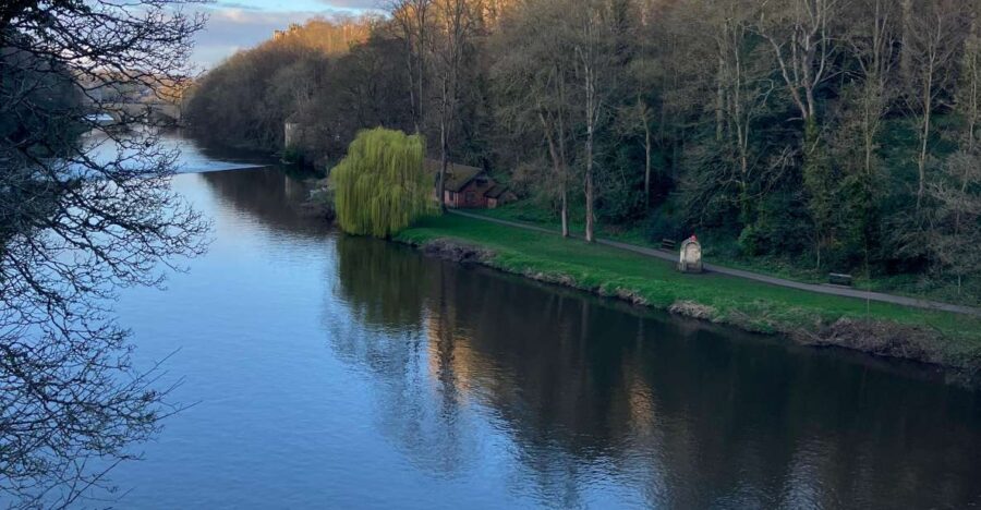 Durham Full City Tour - Exploring Framwellgate Bridge and Its View of Durham Castle and Cathedral