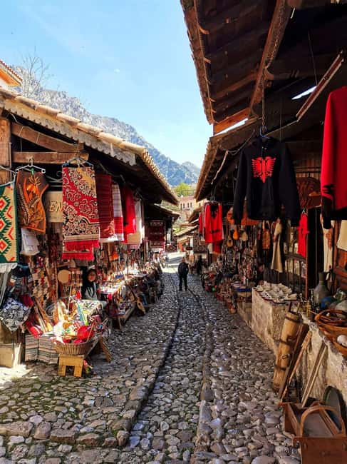 Durrës: Kruja and Preza Castle Guided Day Trip - Exploring Kruja’s Old Bazaar and Artisan Craftsmanship