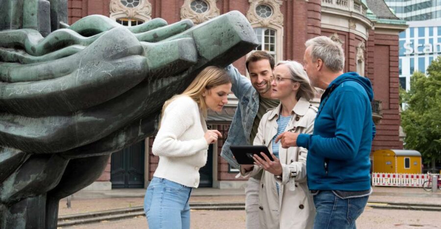 Düsseldorf-Carlstadt: Outdoor Escape Game with Game Master - Navigating Düsseldorf-Carlstadt: The City as Your Escape Room