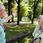 Düsseldorf: Climate walk - Scenic Route with Rhine Views and Iconic Shopping Streets