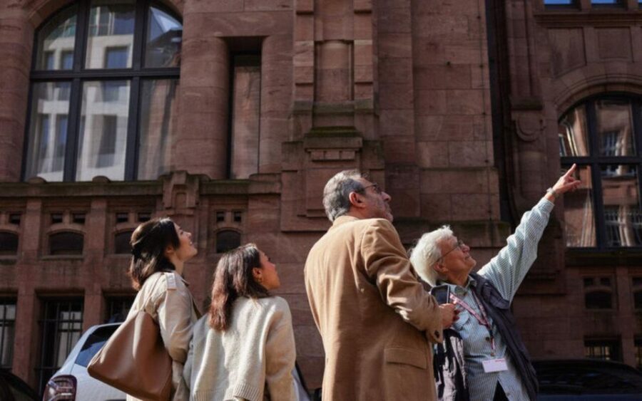 Düsseldorf: Düsseldorf in 120 minutes - Starting at the Tourist-Information "Visit Düsseldorf"