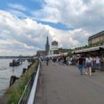 Düsseldorf: Tipping based - Old Town Walking Tour - Exploring Düsseldorf’s Old Town Streets and Hidden Alleys
