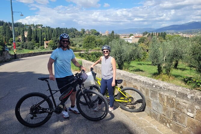 E-bike 2.5 hour Florence & Tuscany With Fresh Olive Oil and Bread - Ride Through Tuscan Hills Past Historic Villas and Vineyards