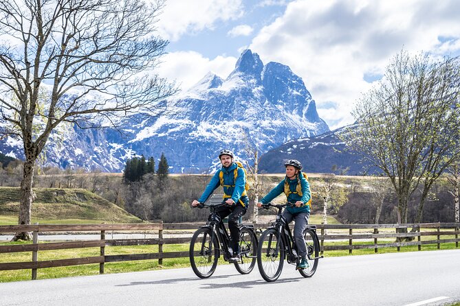 E-bike and hike in Åndalsnes - The 15 km E-Bike Along Isfjorden and Venjesdalen