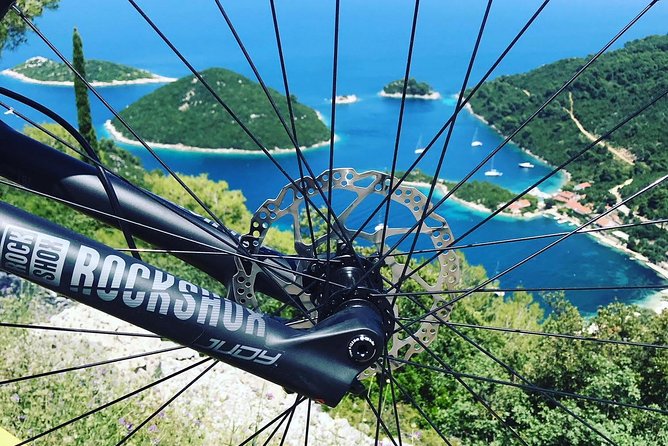 E bike rental National park Mljet - Navigating the Lakes with E Bikes