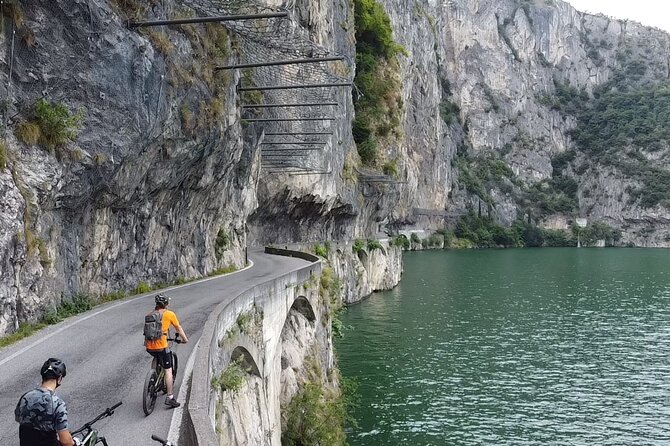 E-bike Tour in Lake Iseo - The Charm of San Defendente and Lovere