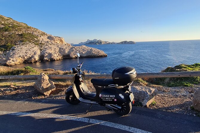 E-motorbike virtual guided tour in Marseille - Discovering Marseille’s Historic City Center