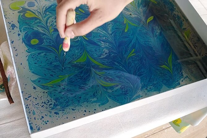 Ebru Marble Art / Ancient technique of marble painting on water - The Water Marbling Technique: How Ebru Art Comes to Life