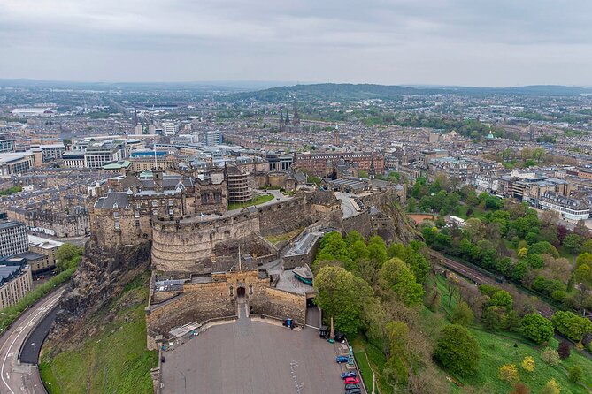 Edinburgh Castle: Guided Walking Tour with Entry Ticket - Inside Edinburgh Castle: Main Features and Highlights