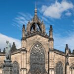 Edinburgh: Castle & Old Town Tour with Tickets, Map, & Guide - Starting at the Heart of Edinburgh: The Meeting Point on the Royal Mile
