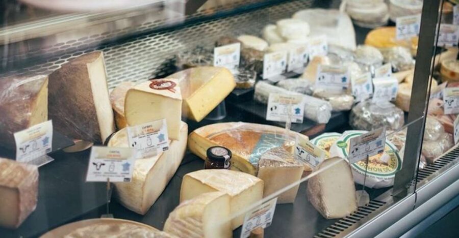 Edinburgh: Cheese Crawl with Local Guide - Visiting Local Cheese Shops and Producers