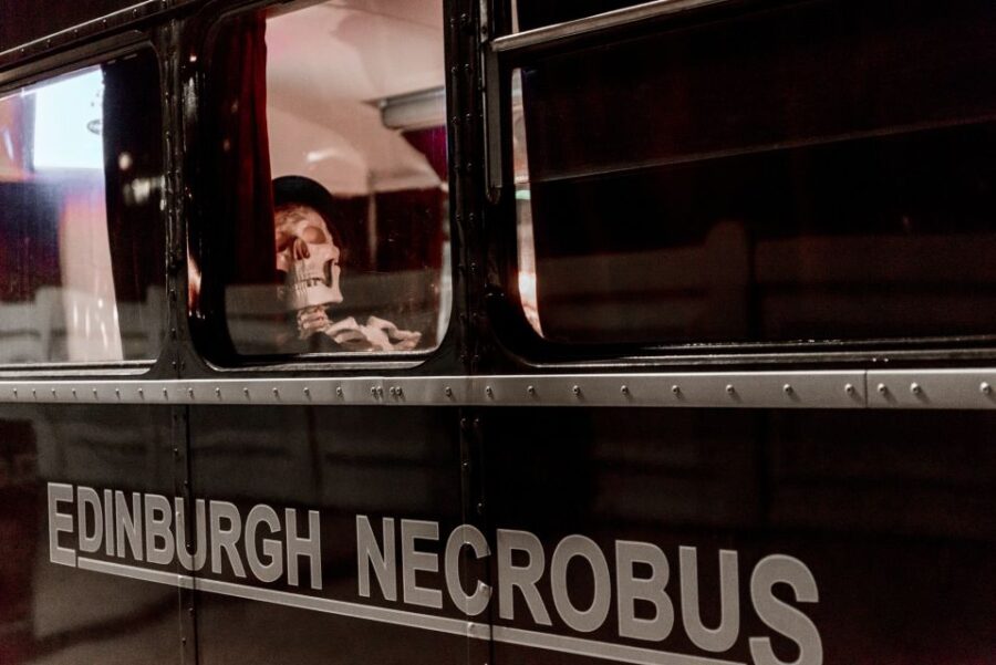 Edinburgh: Comedy Horror Ghost Bus Tour - The Vintage Bus: A Theatrical Setting for Dark Tales